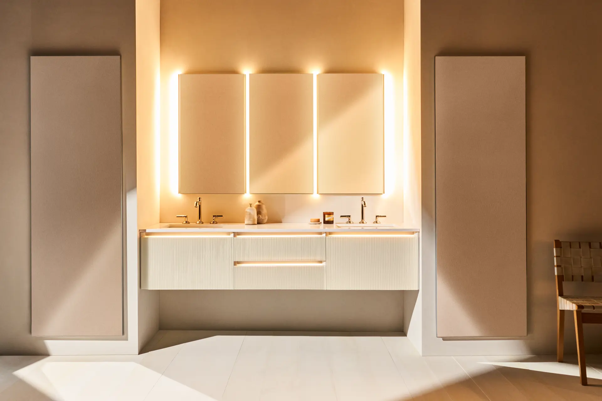 220504 ROBERN SET 02 M Series 36 149 LIGHT ON BRACKET V2 QC