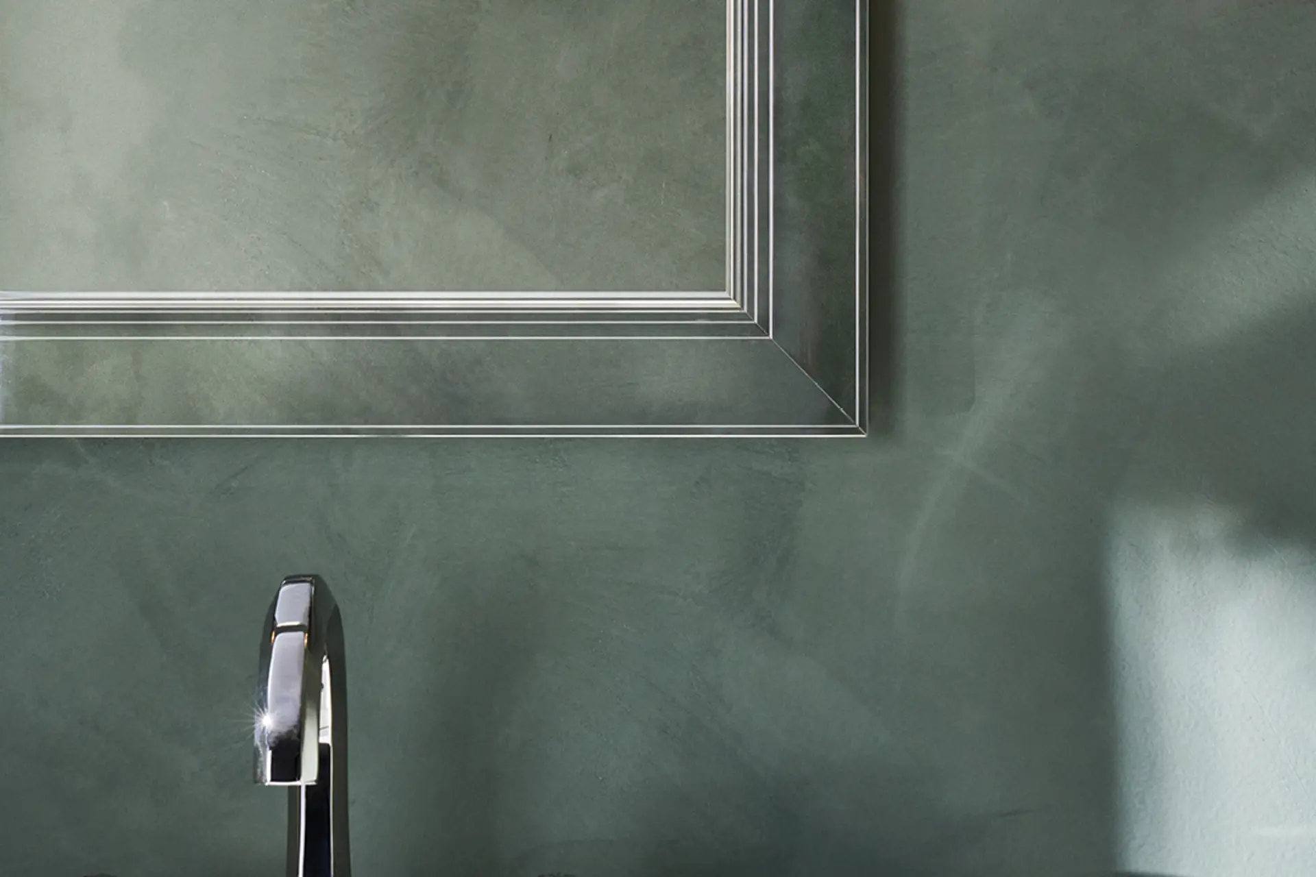 Main Line 1080X1080 2